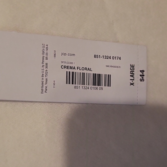 Liz Claiborne creamy white sweatshirt with red floral design. - Picture 4 of 6